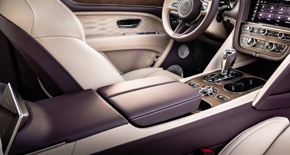 Clerprem front automotive armrest with premium leather, wireless charging and cup holder, luxury and premium veichles, oem producer
